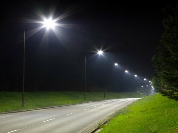 Potengi: Prefeito determina substituição da iluminação pública por lâmpadas de led